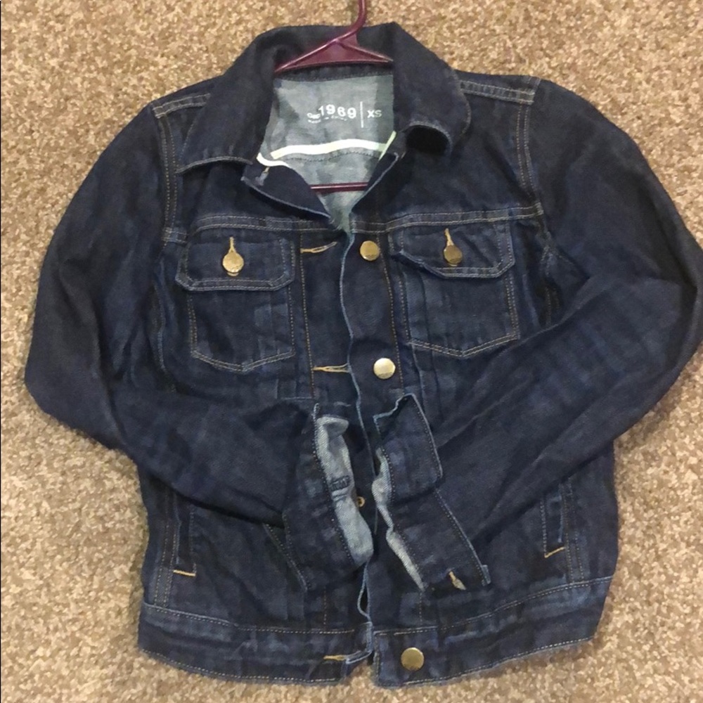 ✨Moving sale✨ Dark blue denim jacket